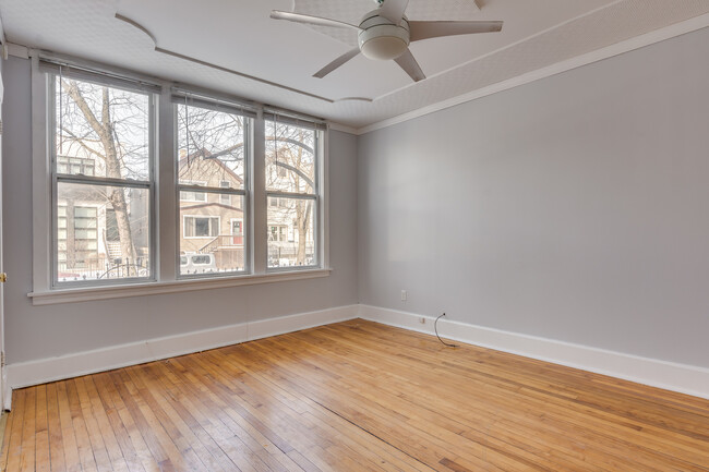 Foto del edificio - 1739 N Rockwell St