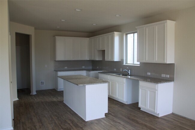 Building Photo - 128 Green Egret Wy