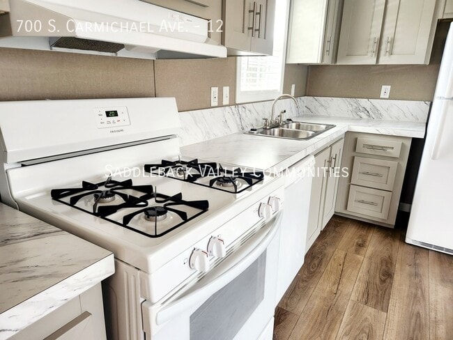 Foto del edificio - 700 S Carmichael Ave