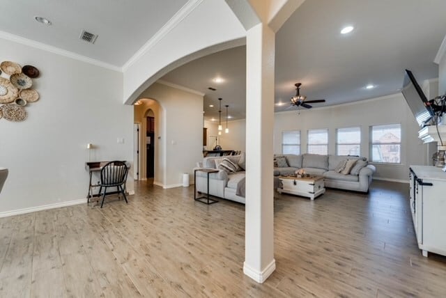 Building Photo - 7603 Canterbury St