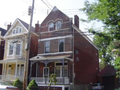 Building Photo - 215 Bosley St