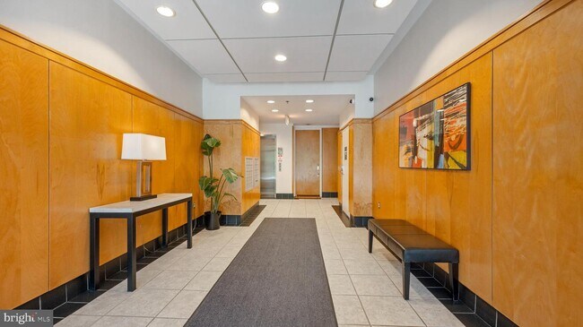 Foto del edificio - 4025 Connecticut Ave NW