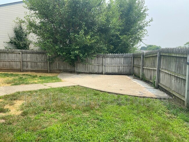 Foto del edificio - 9935 Worthington Blvd