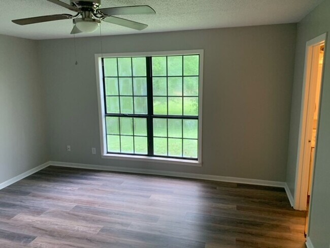 Foto del edificio - Renovated 3 Bedroom 2 Bath Home for Rent!!