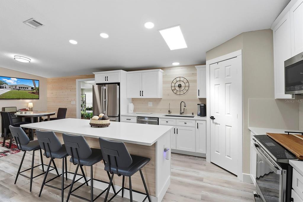 Foto principal - 720 Orchid St