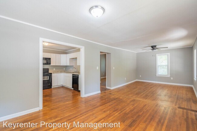 Building Photo - 4 br, 1.5 bath House - 815 N St. Louis Ave