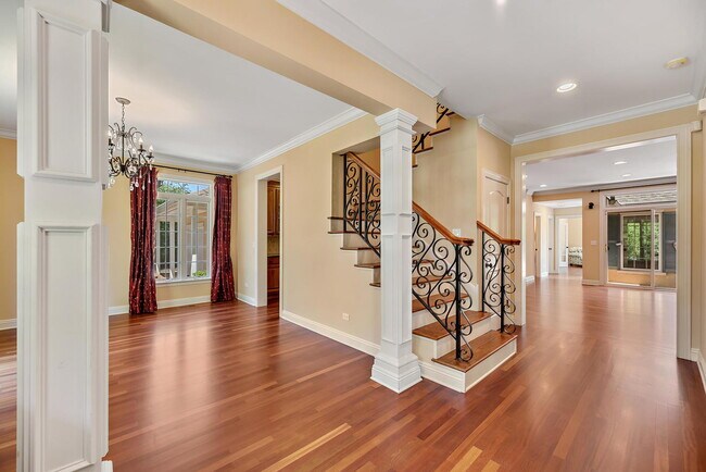 Foto del edificio - 701 Ridge Rd