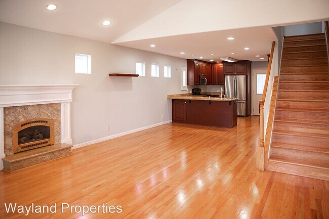 Building Photo - 3 br, 2 bath House - 619 Oak Street
