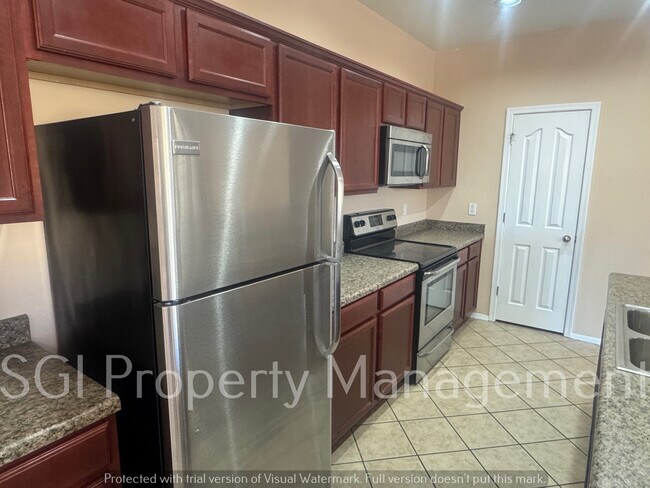 Building Photo - 8105 W Groom Creek Rd