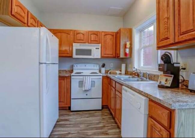 Foto del edificio - 14 S Poplar St