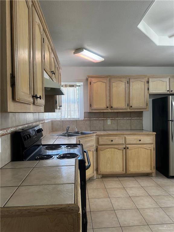 Building Photo - 4 Agua Fina Ave