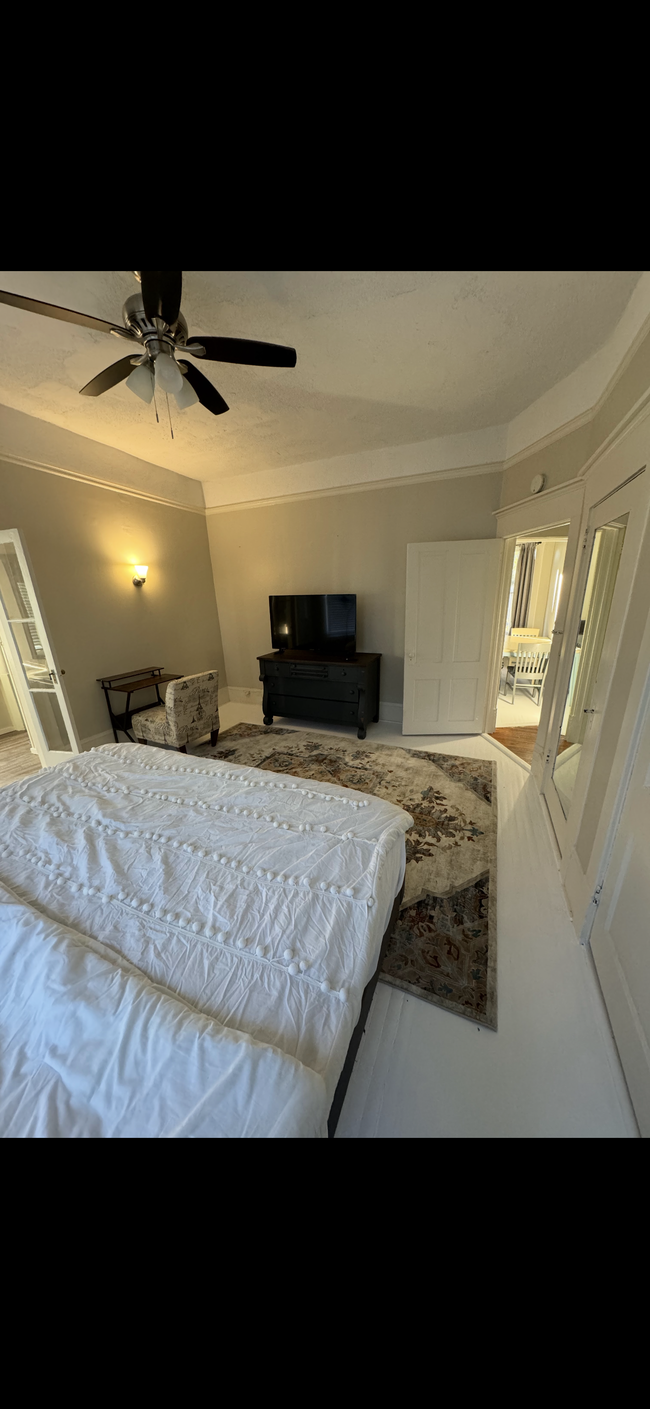 Bedroom - 115 W 36th St