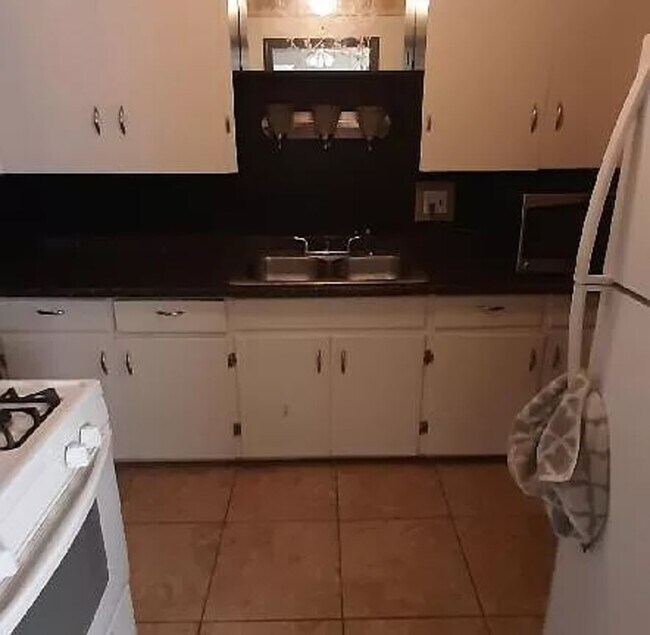 Foto del edificio - 1410 C St S