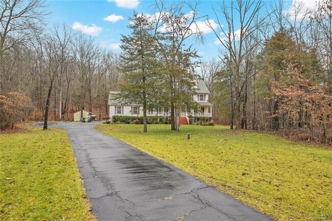 Building Photo - 1252 NY-208