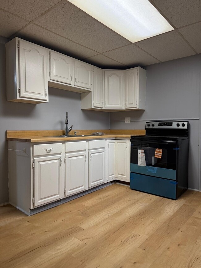 Building Photo - 612 Wood St