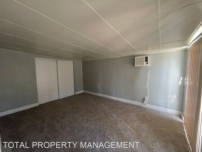 Building Photo - 3 br, 2 bath House - 2200 E. Tonopah Ave