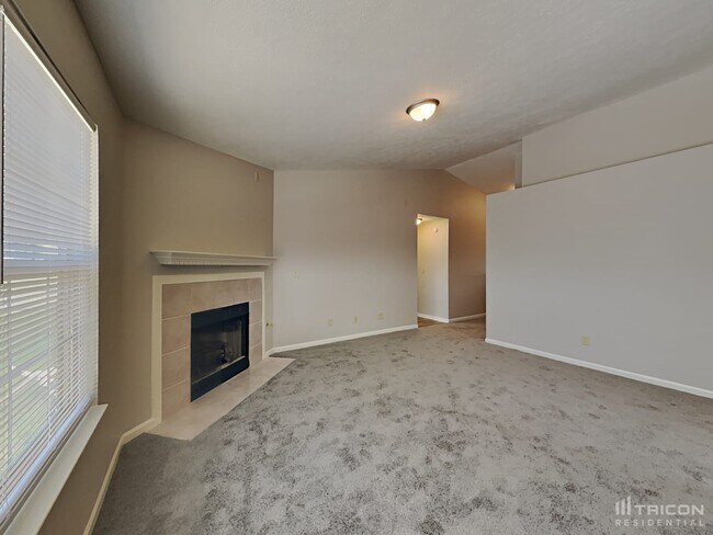 Building Photo - 4831 Dietzen Boulevard Anderson IN