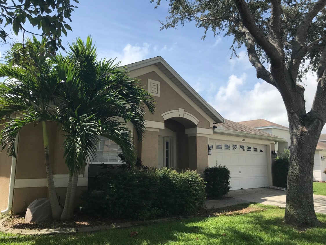 1271 Potomac Dr, Merritt Island, FL 32952 House Rental in Merritt