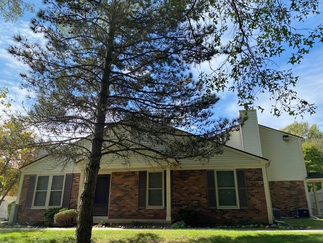 Foto del edificio - 7762 Lake Ridge Dr