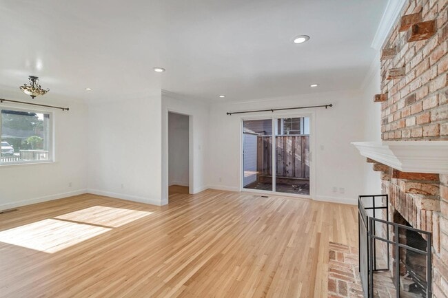 Foto del edificio - 123 Dunsmuir Way