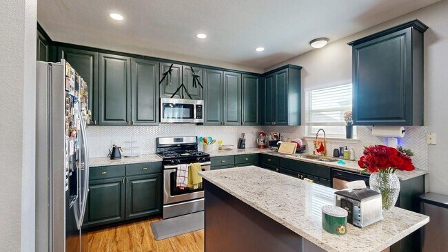 Foto del edificio - Comfortable Round Rock living with space, style, and everyday convenience