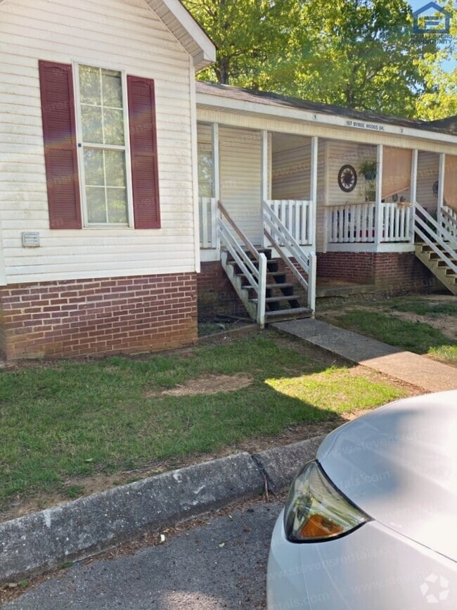 Building Photo - 157 Bybee Woods Dr