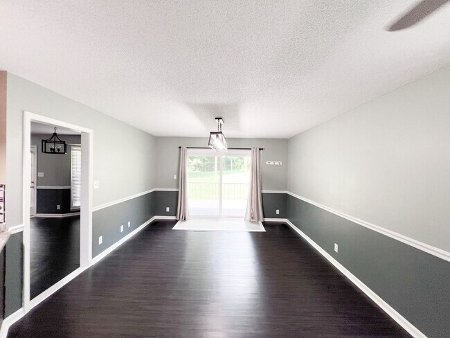 Foto del edificio - 3 Bedroom 2 Bathroom Home