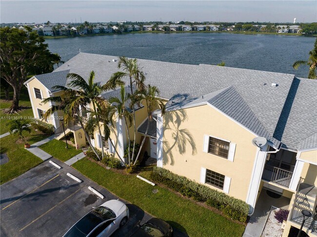 Foto del edificio - 1400 Jefferson Dr