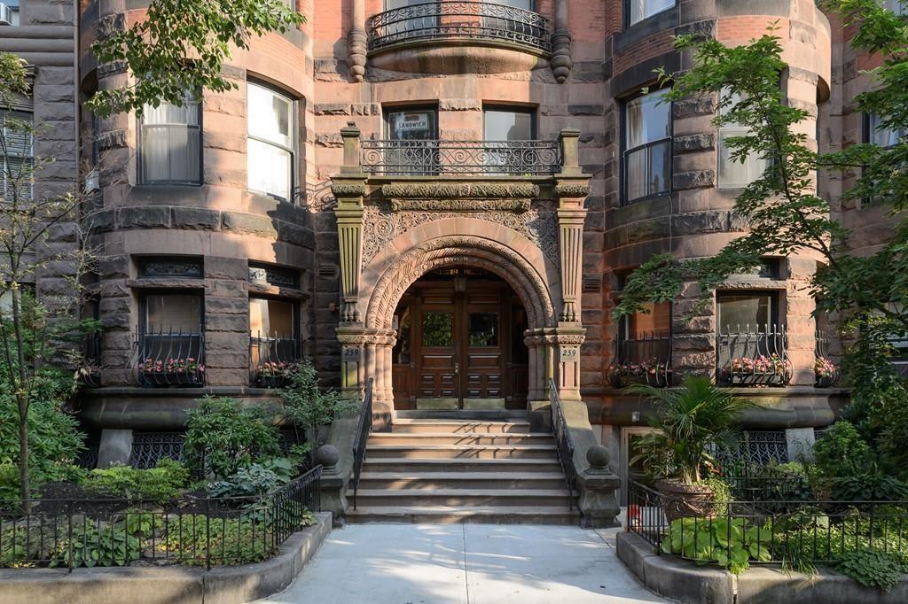 Primary Photo - 259 Beacon St