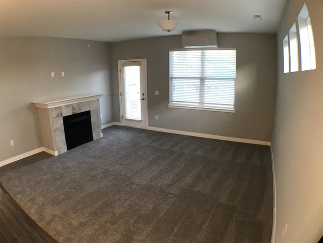 Foto del edificio - 1671 McCleary Ln