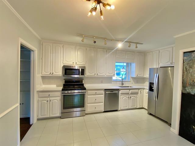 Building Photo - 7120 Dalewood Ln