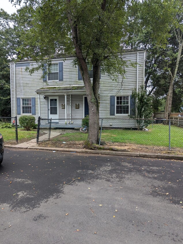 Primary Photo - 30 Hilltop Rd