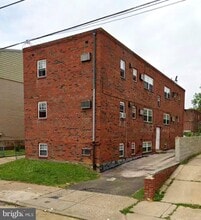 Building Photo - 6010 Bingham St