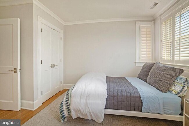 Foto del edificio - 3348 Prospect St NW