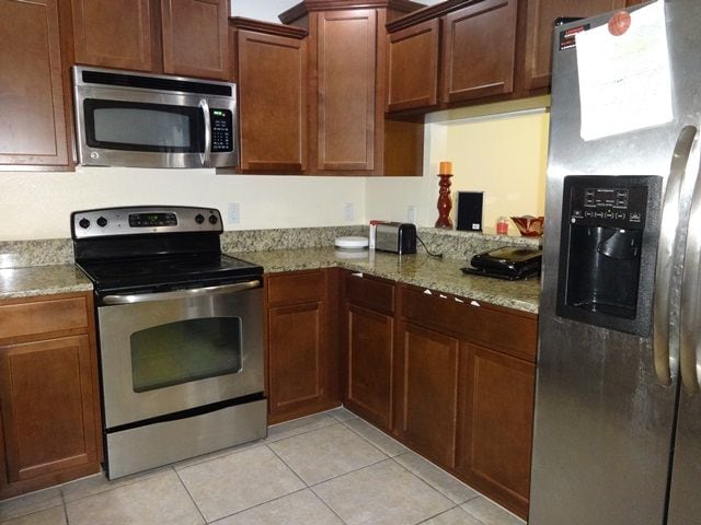 Building Photo - 248 Carina Cir