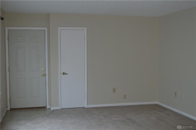 Foto del edificio - 1217 Robbins Run Ct