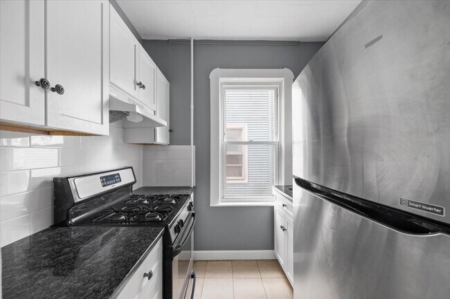 Foto del edificio - 646 Birch St