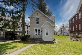 Building Photo - 1014 Elmwood Ave