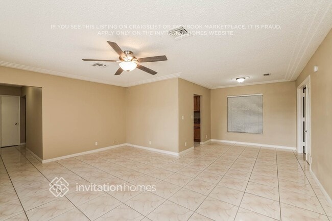 Building Photo - 321 Canterbury Dr W
