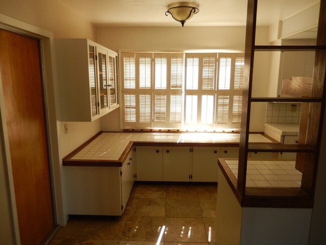 Building Photo - Terrific Los Osos Home
