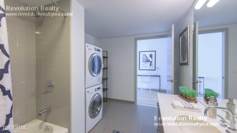 Primary Photo - 323 A St