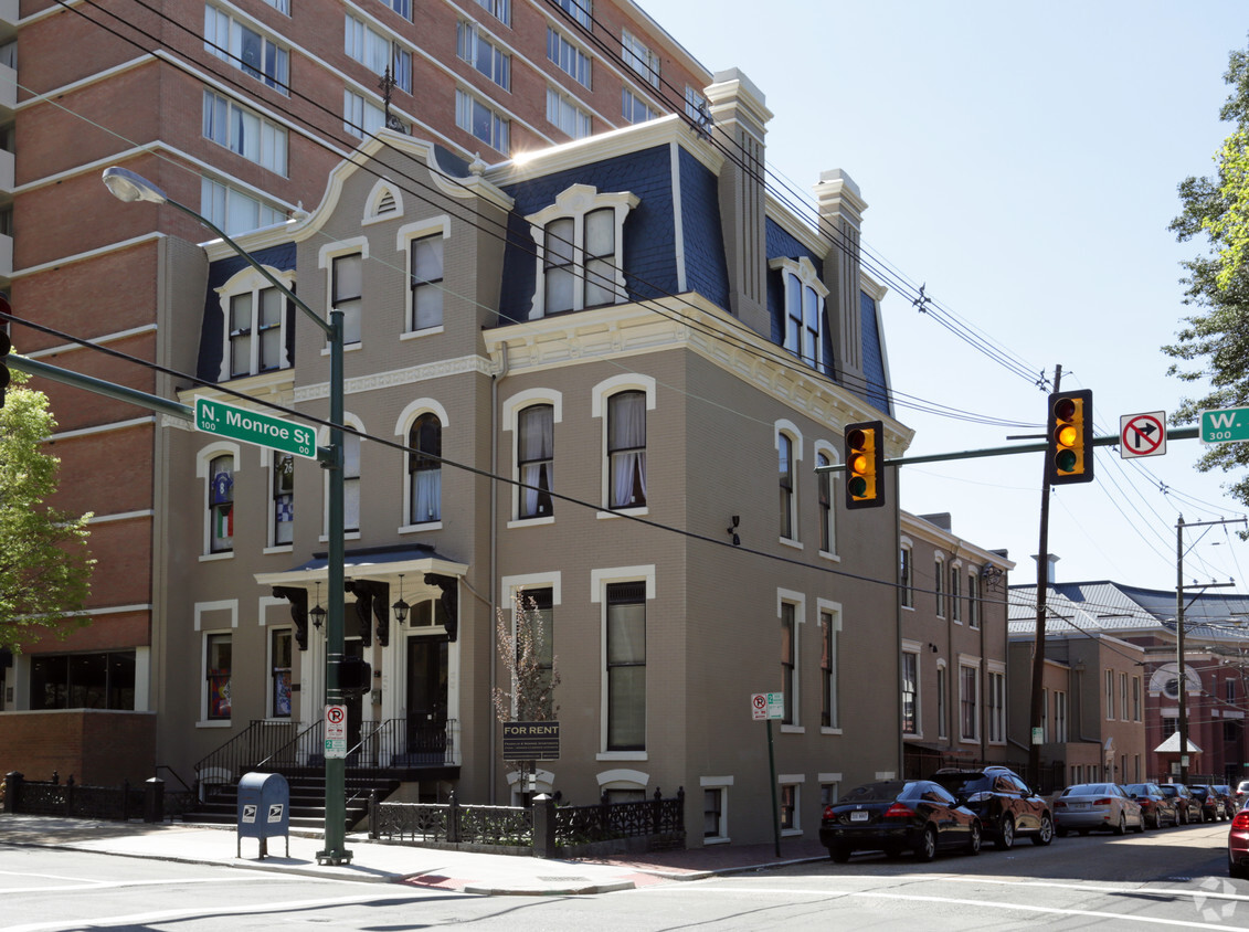 Primary Photo - Franklin & Monroe Apartments