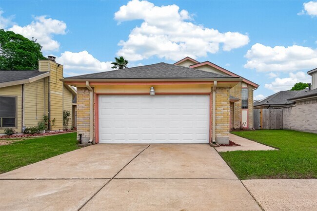 Foto del edificio - 13431 Clarewood Dr