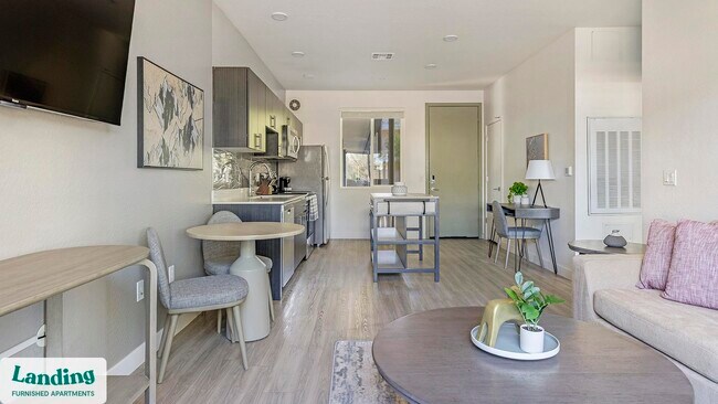 Foto del edificio - 10000 W Missouri Ave