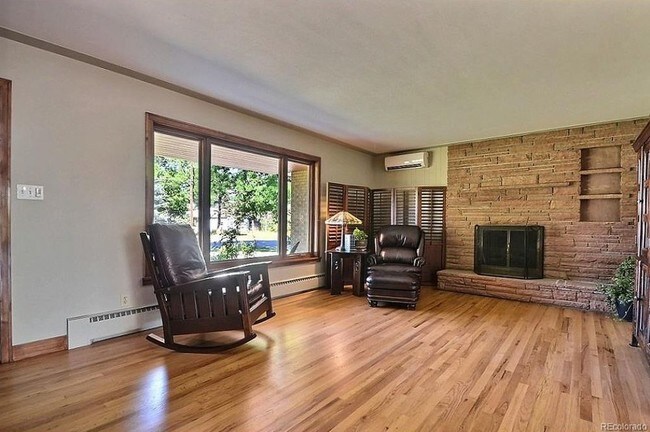 Building Photo - 7470 Pike View Ct