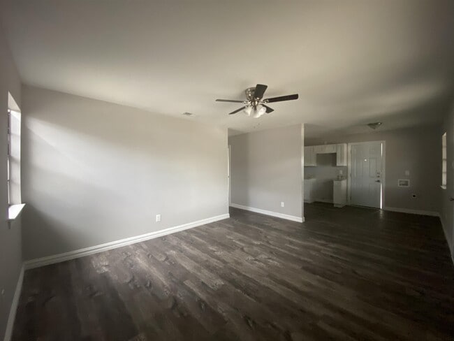 Photo - 1124 F Avenue House