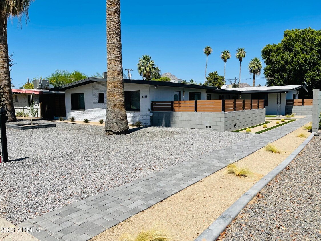 Foto principal - 6233 N 13th Pl