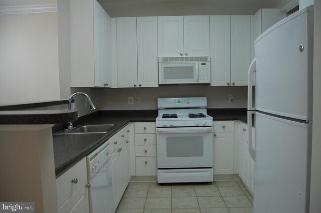 Foto del edificio - 9490 Virginia Center Blvd