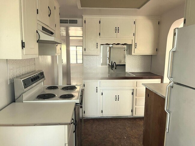 Foto del edificio - 2501 N Orchard Ave