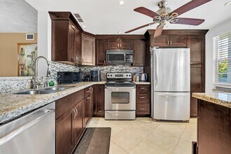 Building Photo - 3002 Portofino Isle
